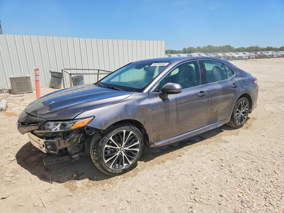 2020 TOYOTA CAMRY SE - 1