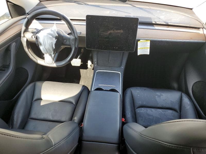 2023 TESLA MODEL Y 8