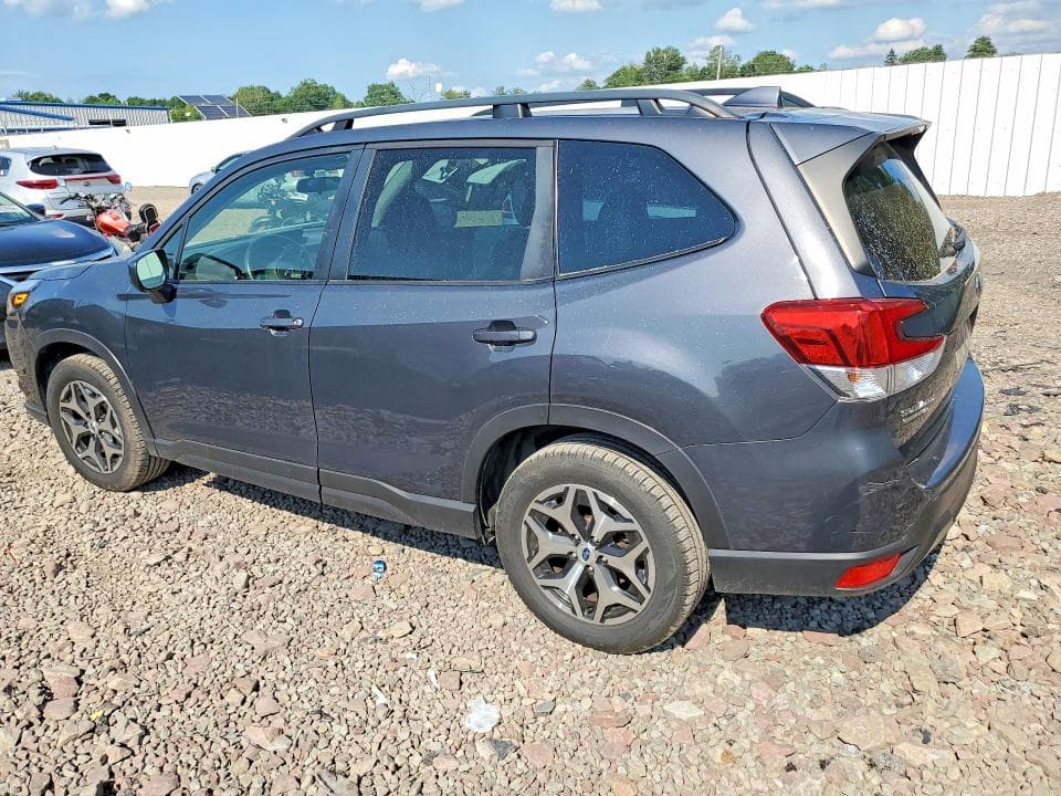 2022 SUBARU FORESTER PREMIUM 2