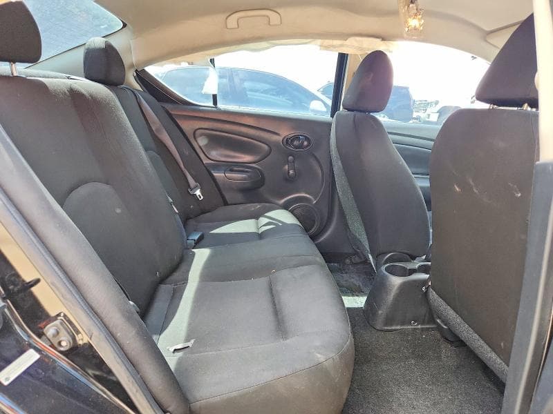 2018 NISSAN VERSA S 10