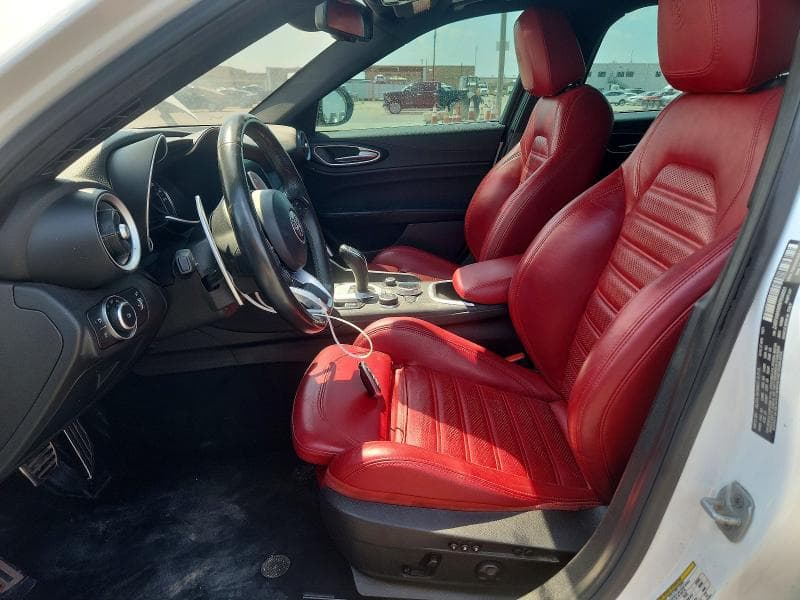 2022 ALFA ROMEO GIULIA 7