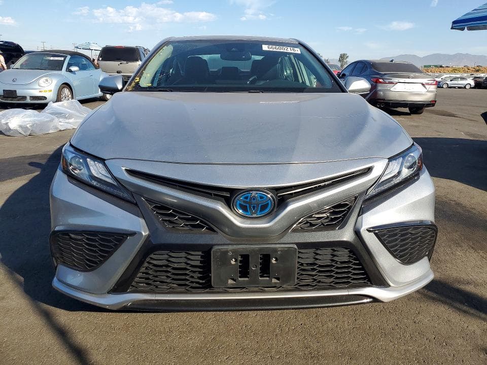 2024 TOYOTA CAMRY XSE 5