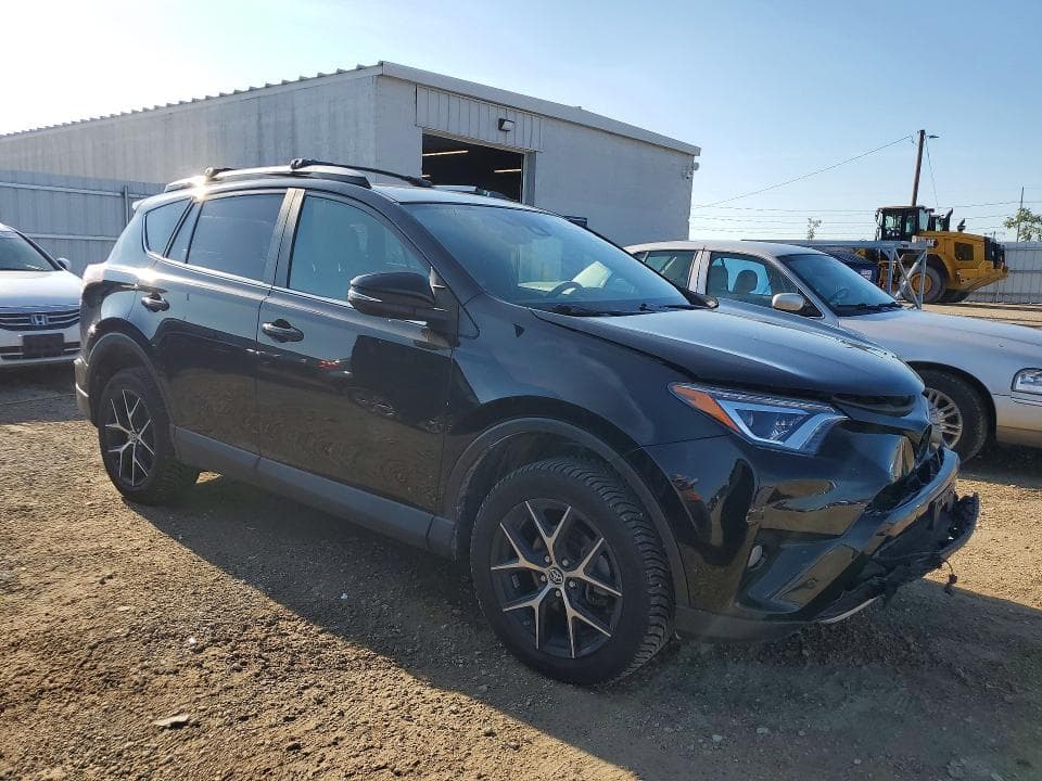 2017 TOYOTA RAV4 SE 4