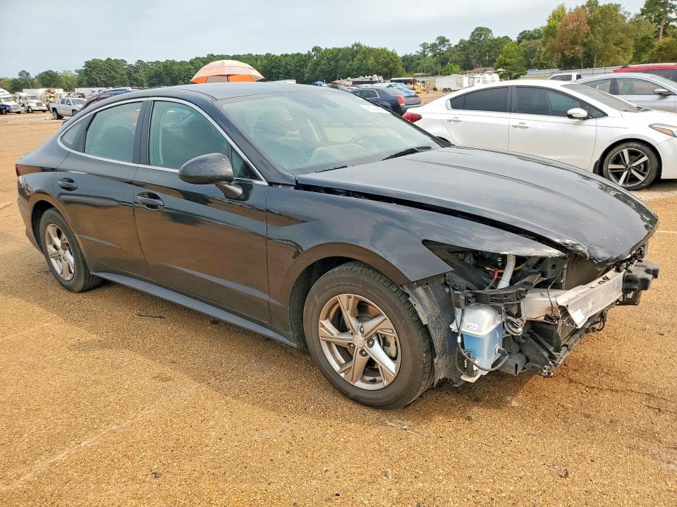 2021 HYUNDAI SONATA SE 4