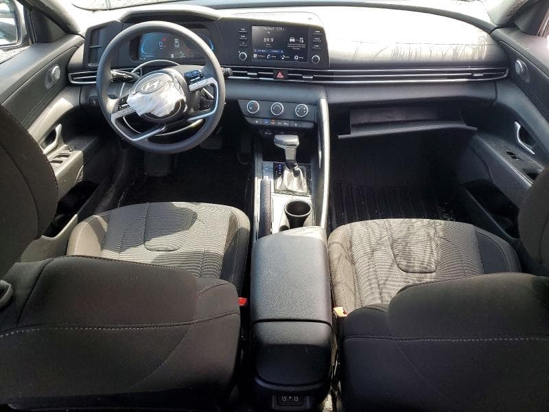2024 HYUNDAI ELANTRA SEL 8