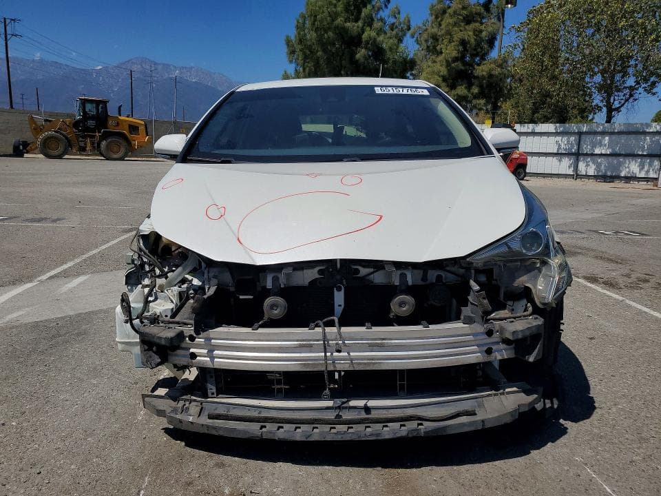 2018 TOYOTA PRIUS TWO 5