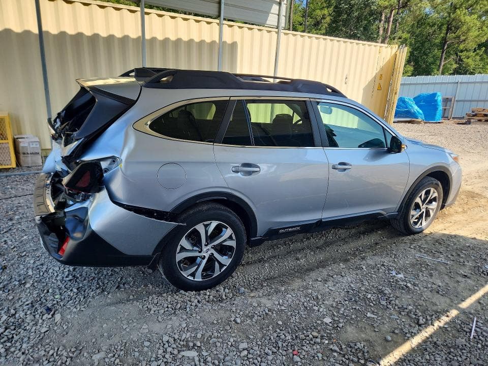 2021 SUBARU OUTBACK LIMITED 3