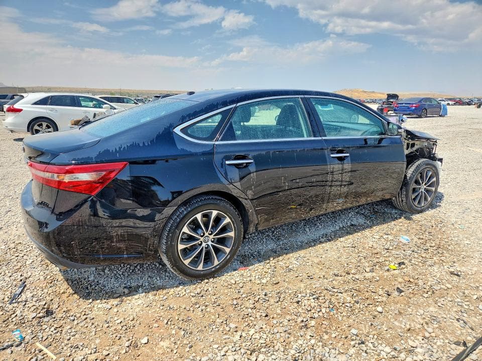 2017 TOYOTA AVALON XLE 3
