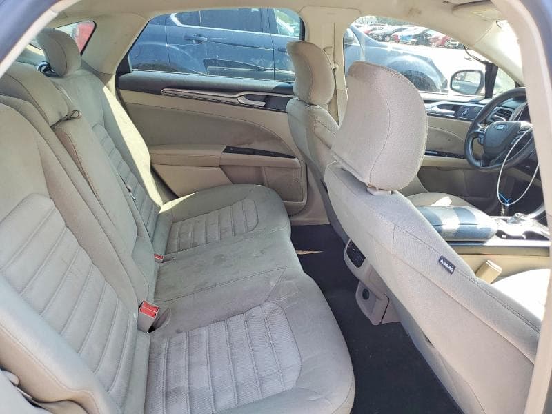 2017 FORD FUSION SE 10