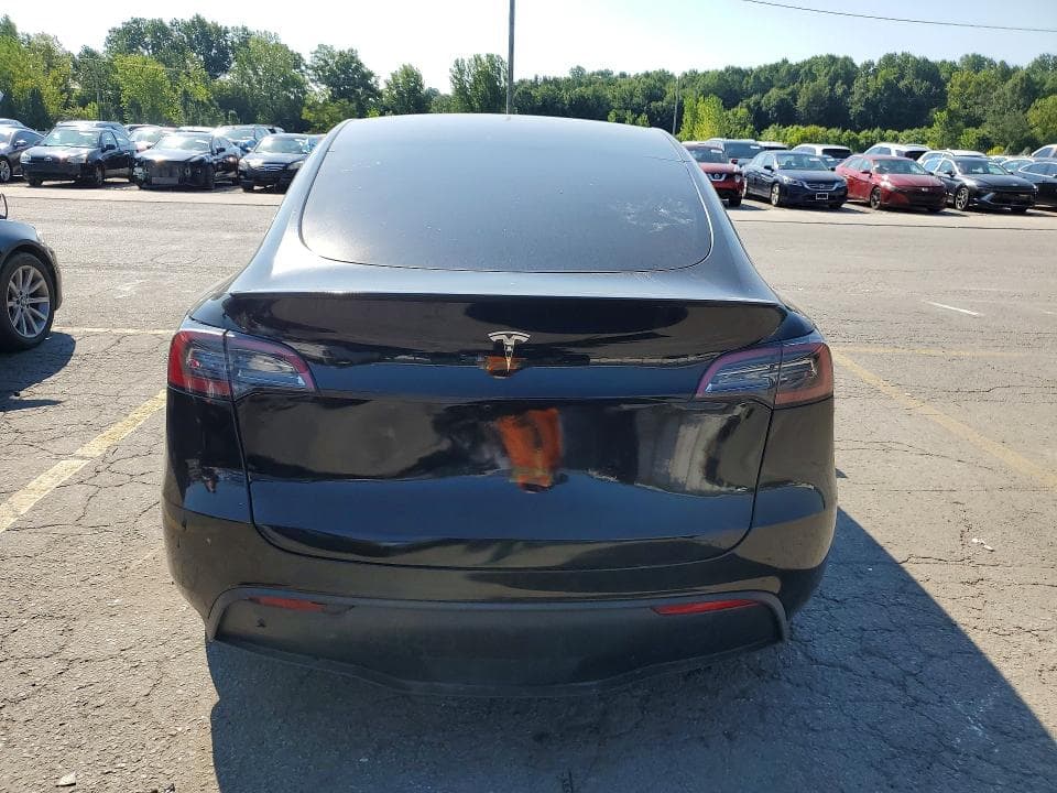 2023 TESLA MODEL Y 6