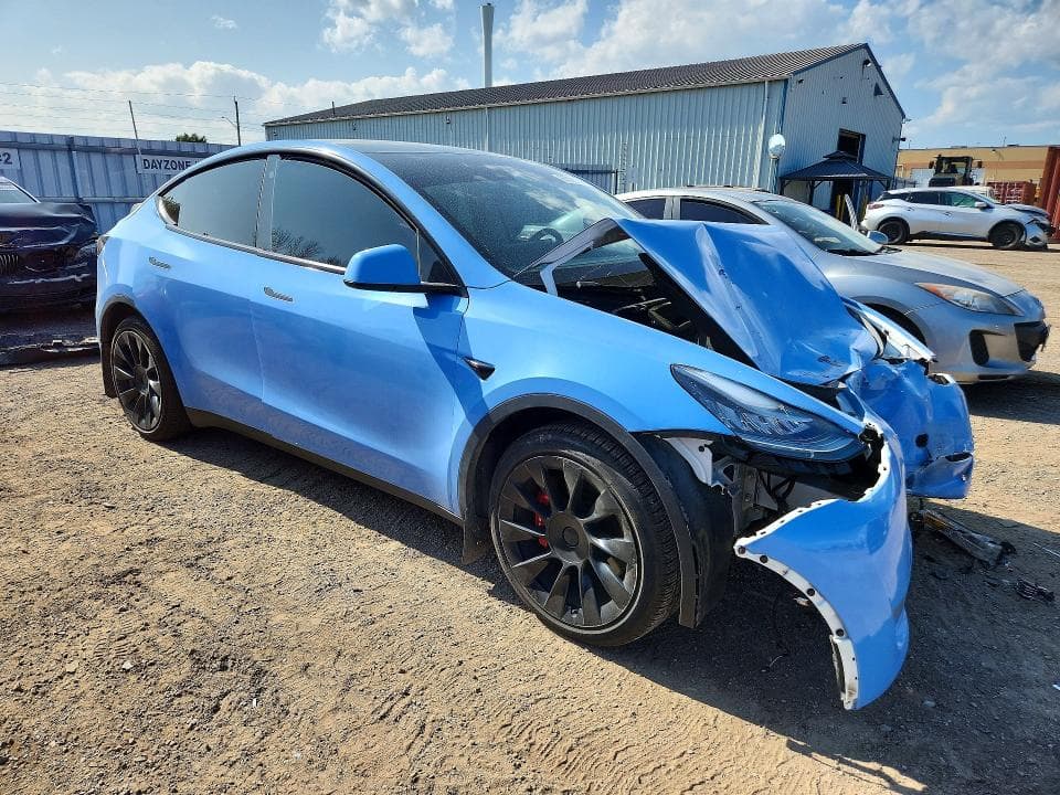 2021 TESLA MODEL Y 4