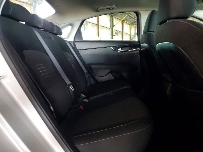 2019 KIA FORTE S 10