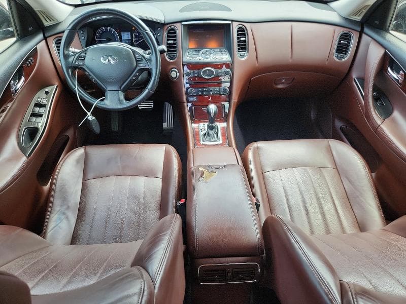 2017 INFINITI QX50 BASE 8