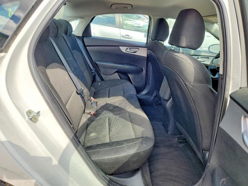 2023 KIA FORTE LXS 10