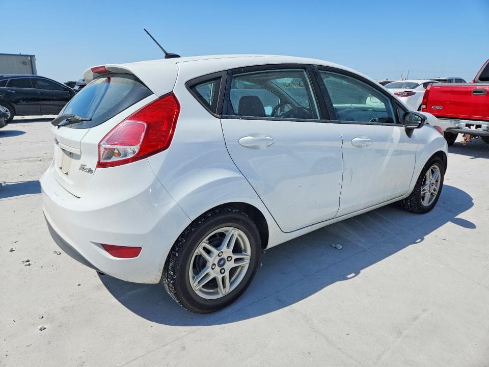 2018 FORD FIESTA SE 3