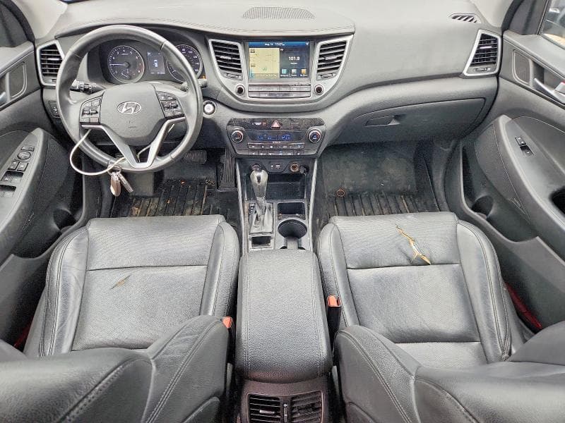 2017 HYUNDAI TUCSON SE PLUS 8