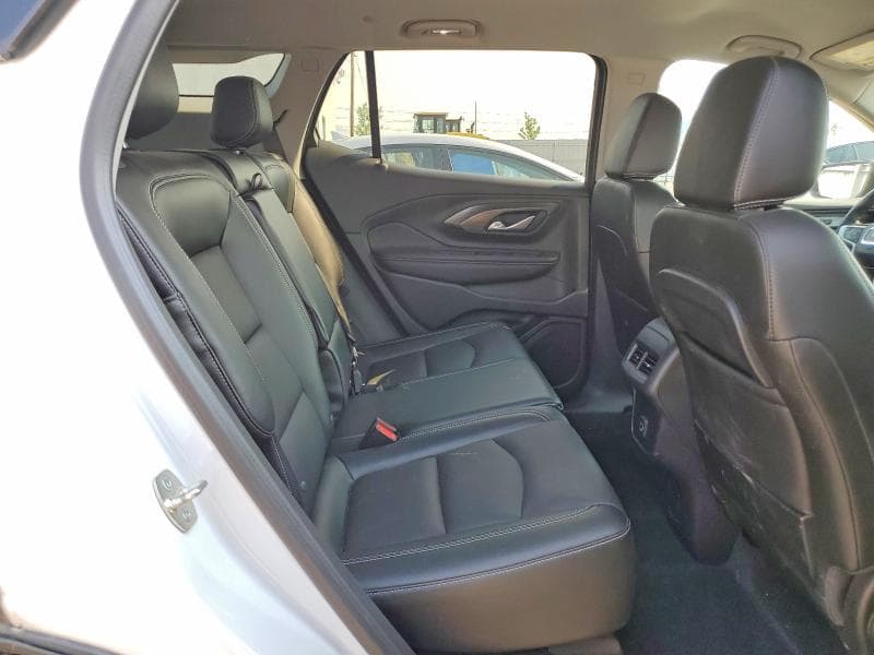 2024 GMC TERRAIN SLT 11