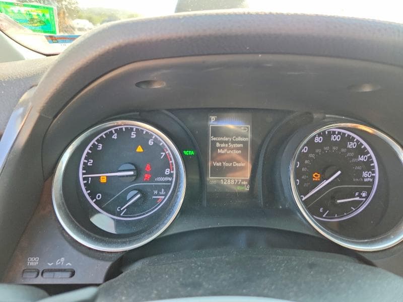 2019 TOYOTA CAMRY SE 9