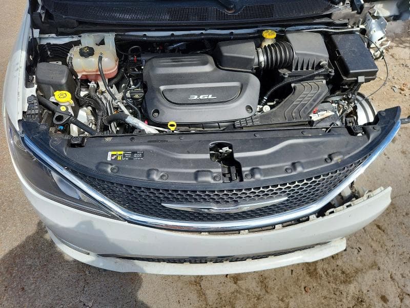 2017 CHRYSLER PACIFICA TOURING L 12