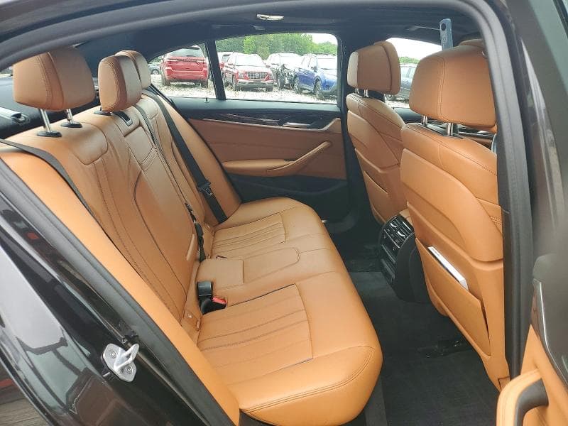 2019 BMW 530XE 10