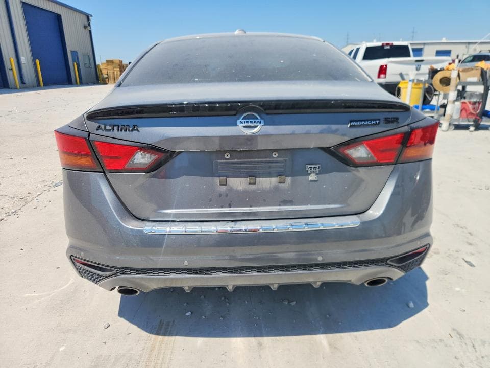 2022 NISSAN ALTIMA SR 6