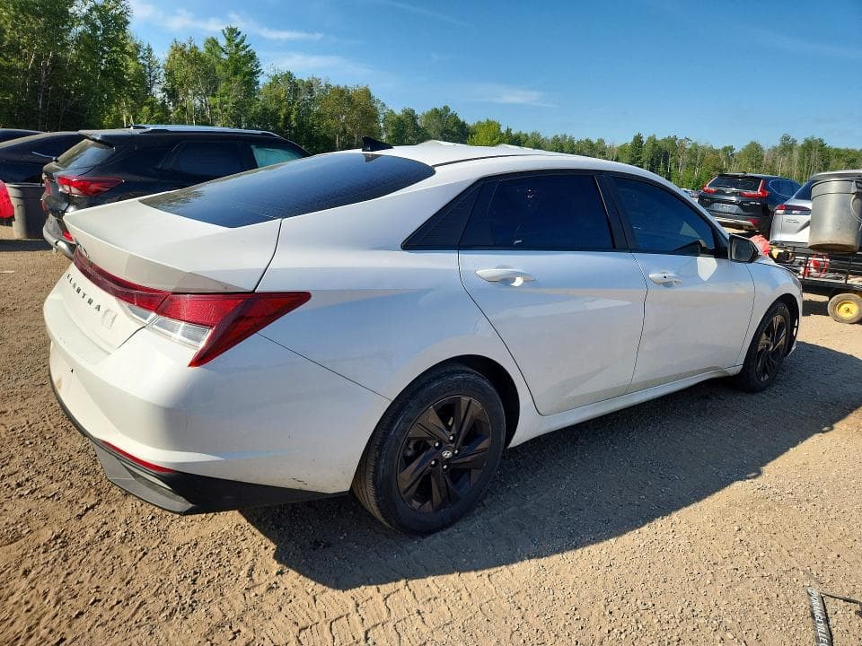 2021 HYUNDAI ELANTRA SEL 3