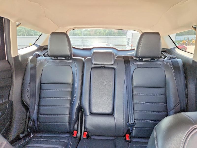 2018 FORD ESCAPE SEL 10