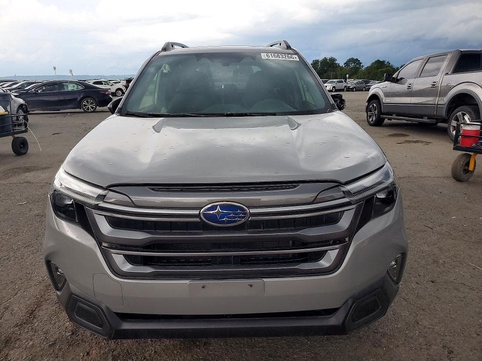 2025 SUBARU FORESTER LIMITED 5