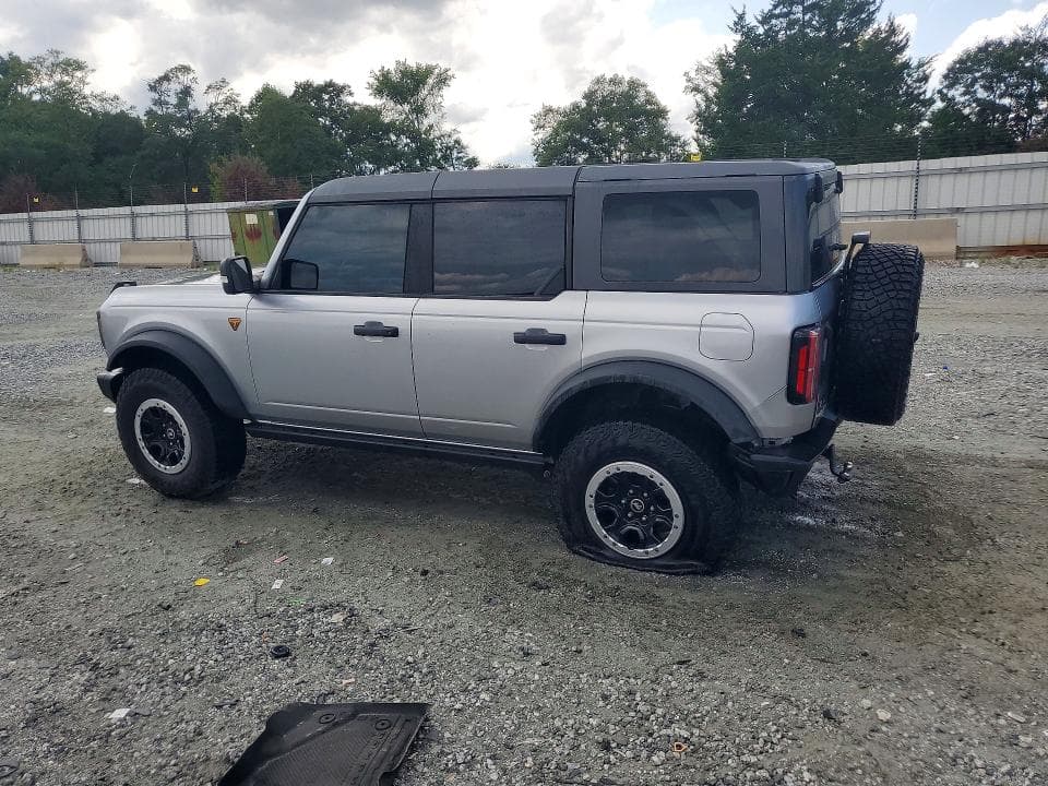 2023 FORD BRONCO BASE 2