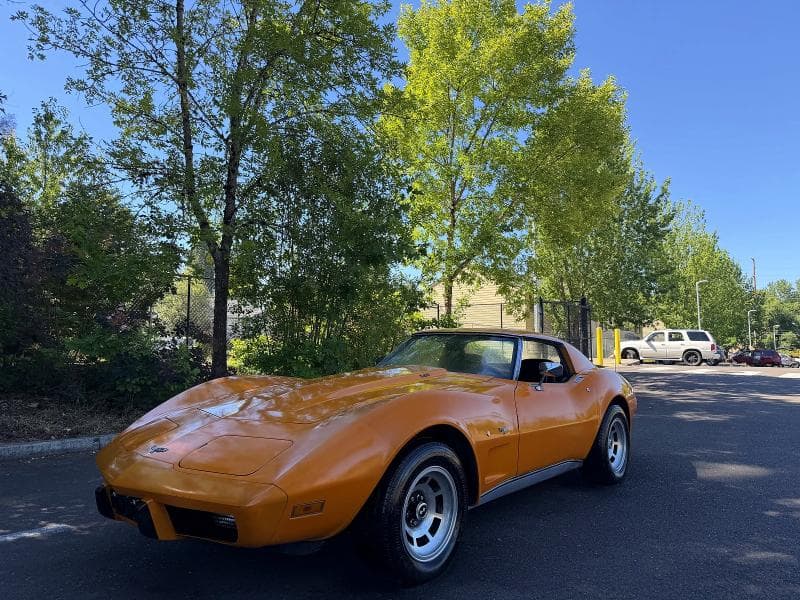 1977 CHEVROLET CORVETTE 2