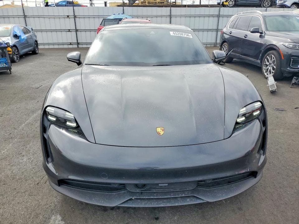 2024 PORSCHE TAYCAN 5
