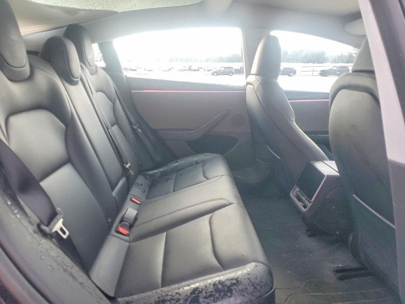 2025 TESLA MODEL 3 10