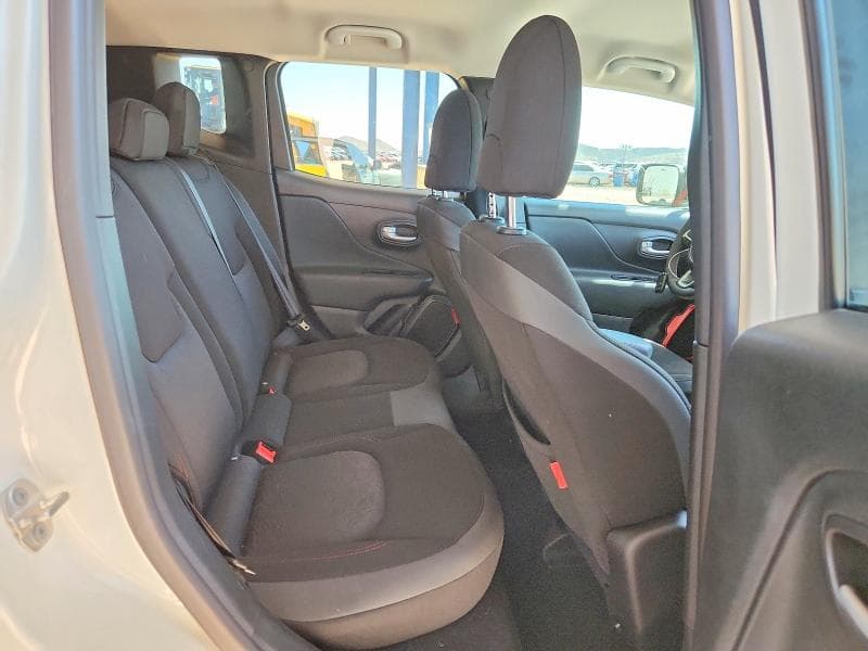 2023 JEEP RENEGADE TRAILHAWK 11