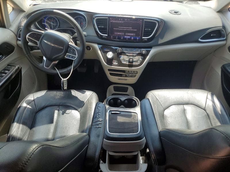 2022 CHRYSLER PACIFICA TOURING L 8
