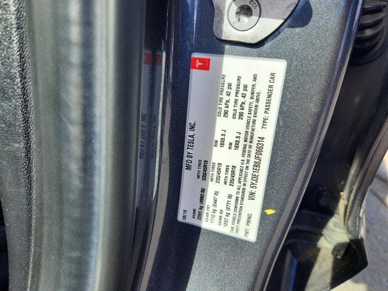 2018 TESLA MODEL 3 12