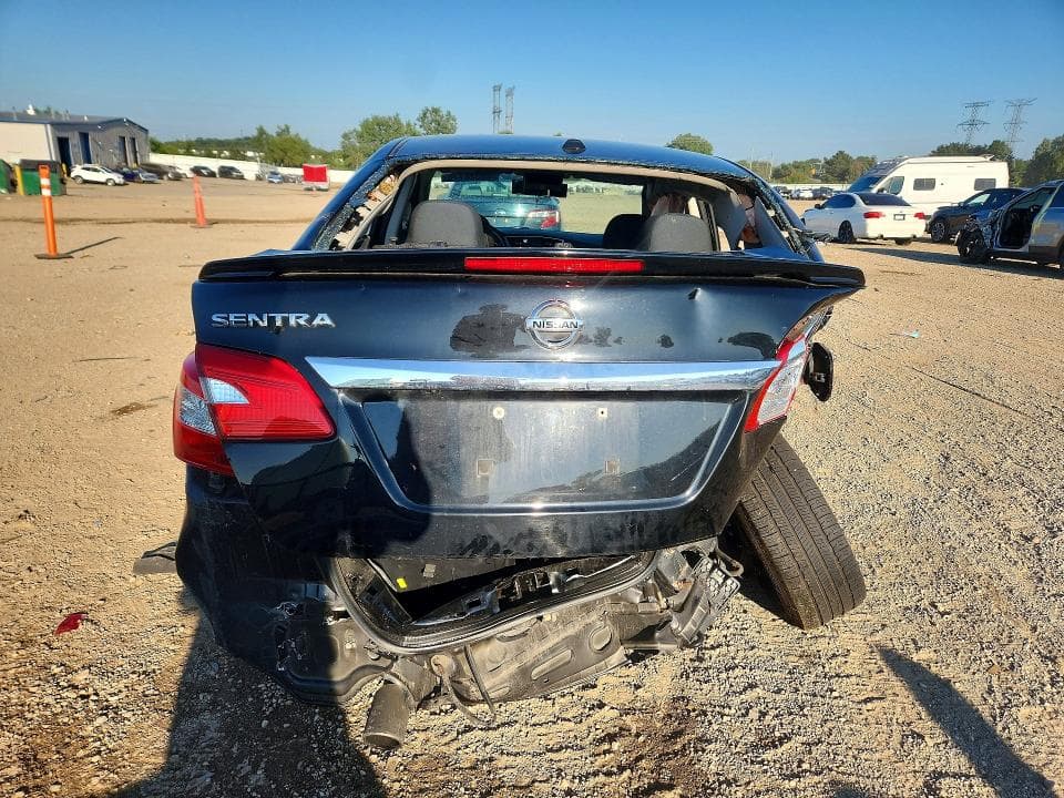 2019 NISSAN SENTRA SR 6