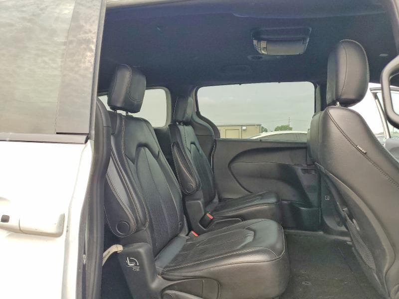 2019 CHRYSLER PACIFICA TOURING L 11