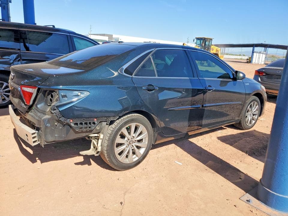 2017 TOYOTA CAMRY HYBRID XLE 3