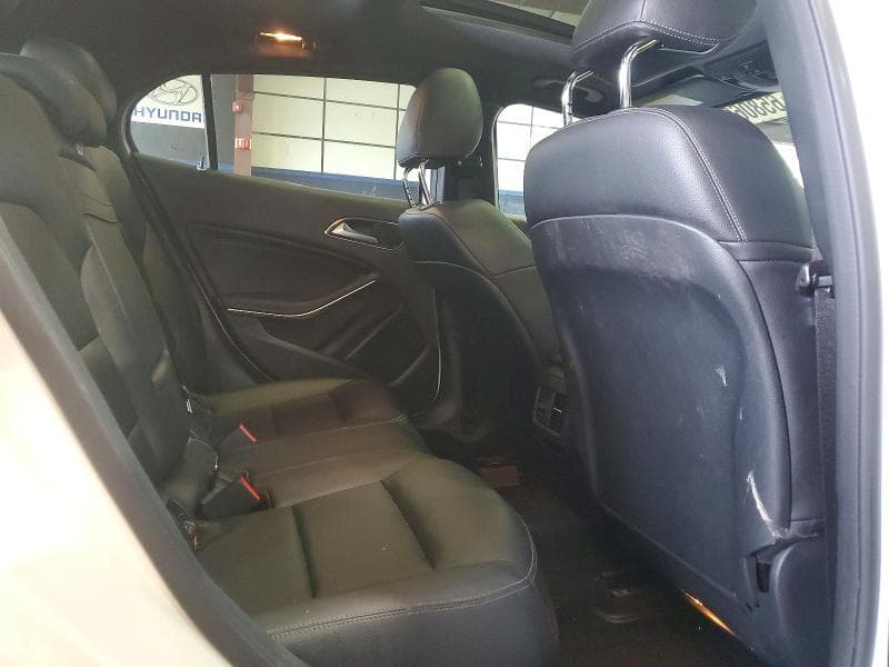 2017 MERCEDES-BENZ GLA 250 11