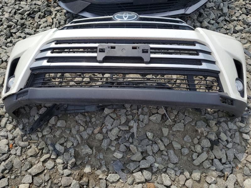2019 TOYOTA HIGHLANDER XLE 13