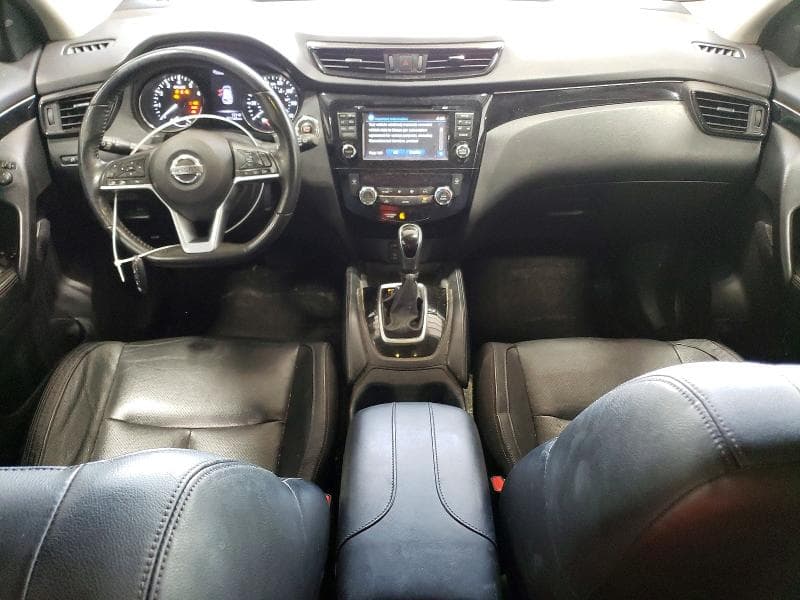 2017 NISSAN ROGUE SPORT SL 8