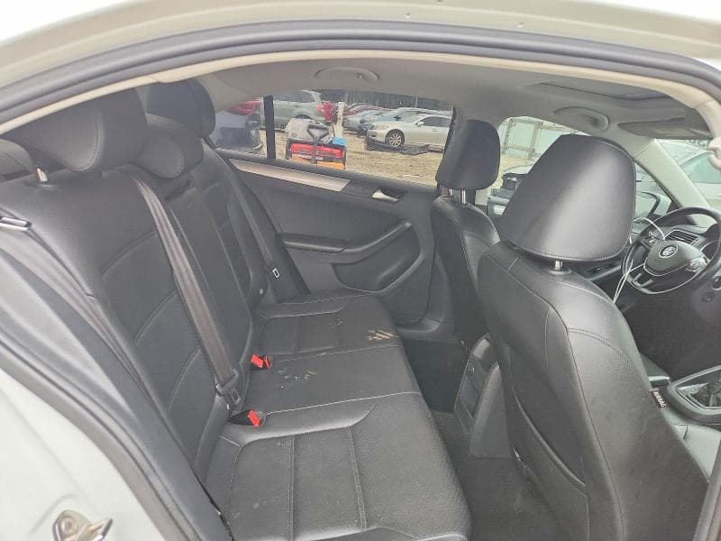 2017 VOLKSWAGEN JETTA SE 10