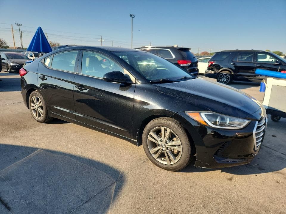 2018 HYUNDAI ELANTRA SEL 4