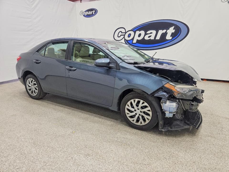 2017 TOYOTA COROLLA LE 4