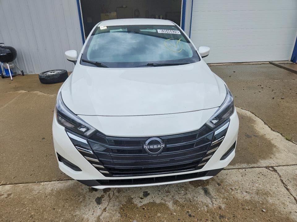 2025 NISSAN VERSA SV 5