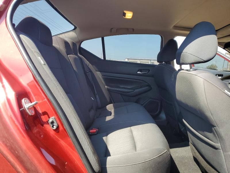 2021 NISSAN ALTIMA SV 10