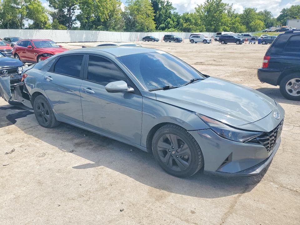 2023 HYUNDAI ELANTRA SEL 4