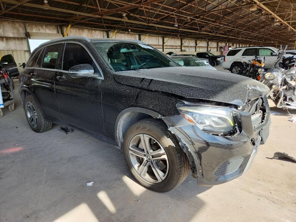 2018 MERCEDES-BENZ GLC 300 4MATIC 4