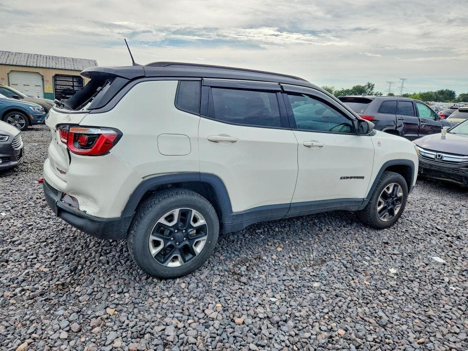 2018 JEEP COMPASS TRAILHAWK 3
