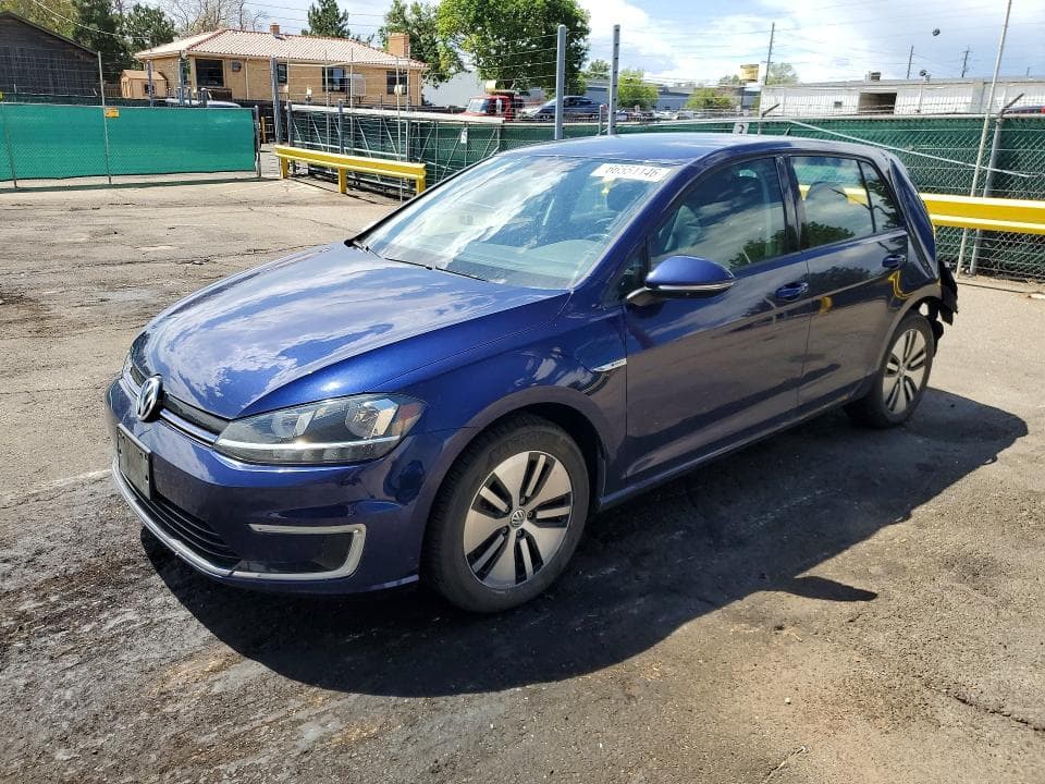 2017 VOLKSWAGEN E-GOLF SE - 1